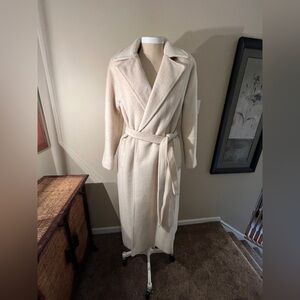 Denise for Windermere Vintage full-length belted wrap coat. Ivory size 8.